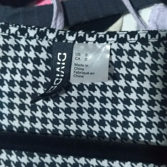 Houndstooth Print A-line Dress - Picture 3 of 3